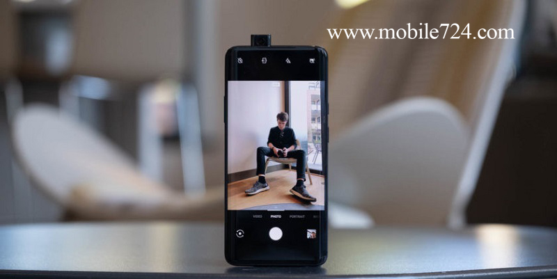 OnePlus-7-Pro-selfie-open-on-table-840x472.jpg