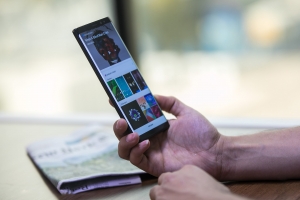 سامسونگ از آلیاژ جدید Metal 12 در گوشی‌ها و ساعت‌هایش استفاده می‌کند